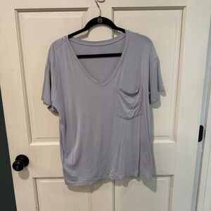 Kyte Light Gray V-Neck Short Sleeve Tee